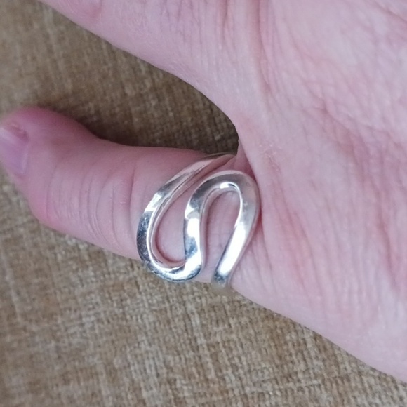 Silver Freeform Swirl Ring - Picture 8 of 11